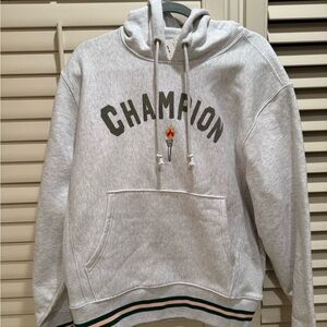 NWT CHAMPION HOODED SWEATSHIRT